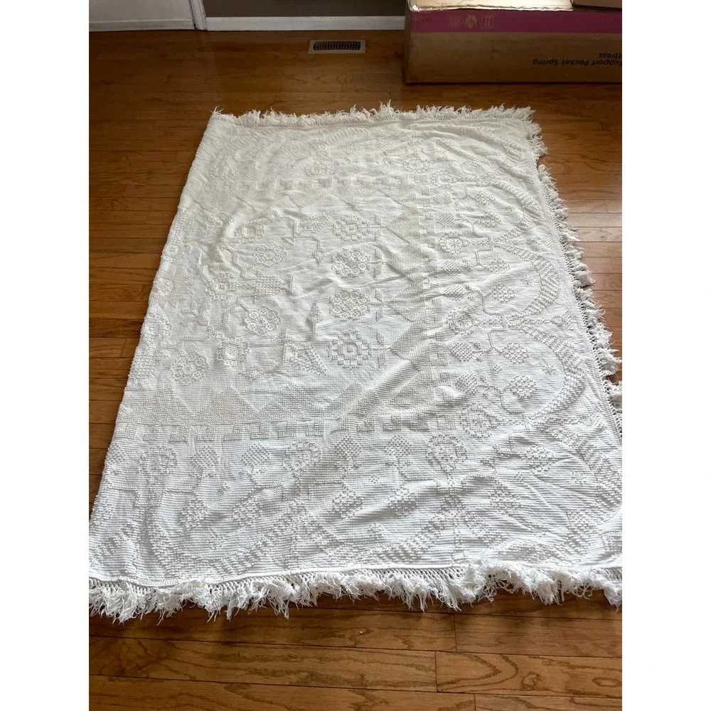 Vtg Bates George Washington's Choice Fringed Bedspread Hobnail 110
